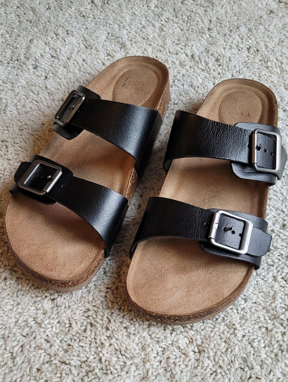 Nice Looking, Cork Style Sandals No Cracks Sueded Footbed Is Very Comfy Black  7